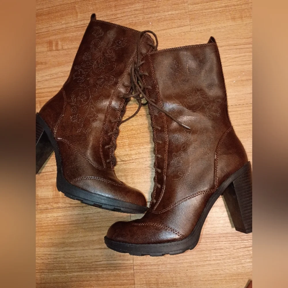 Arizona Jean Co. Brown Brogue-Style Heeled Lace-Up Boots | Size 7 1/2 👢 - Picture 12 of 16